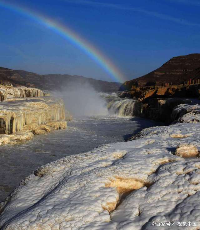 美景欣赏|寒冷天气下,山西吉县黄河壶口瀑布出现了"冰瀑飞虹"